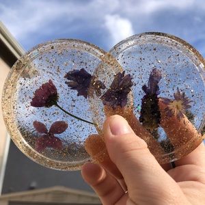 Resin coaster set